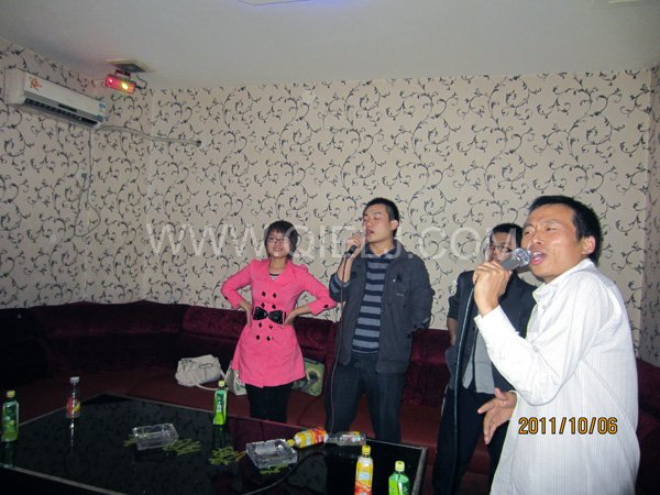 2011年10月，鄭州企鵝糧油機(jī)械有限公司--外貿(mào)部，十一國(guó)慶節(jié)團(tuán)體活動(dòng)！(圖1)